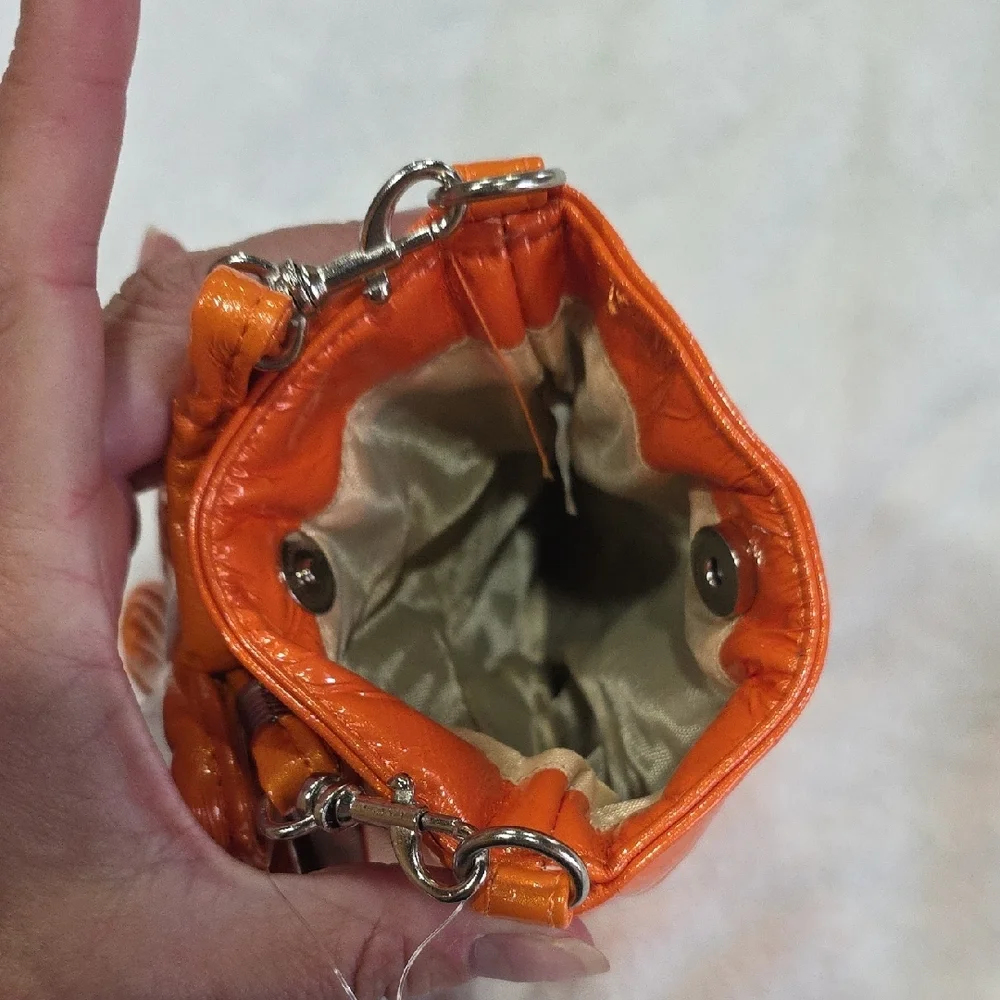 Metallic 🏵Orange Unique Flower Rhinestone Crossbody Bag NWT
